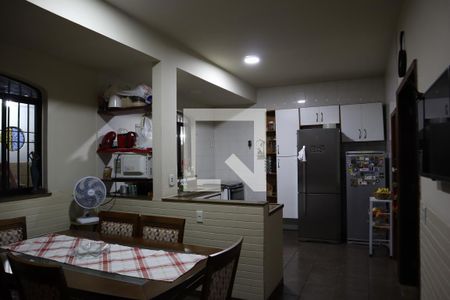 Casa à venda com 238m², 4 quartos e 4 vagasCozinha