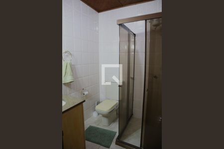 Casa à venda com 238m², 4 quartos e 4 vagasBanheiro Corredor