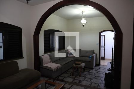 Sala de casa à venda com 4 quartos, 238m² em Irajá, Rio de Janeiro