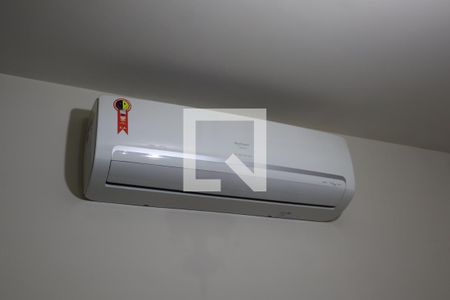 Sala de casa à venda com 4 quartos, 238m² em Irajá, Rio de Janeiro