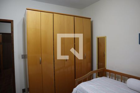 Casa à venda com 238m², 4 quartos e 4 vagasQuarto 1