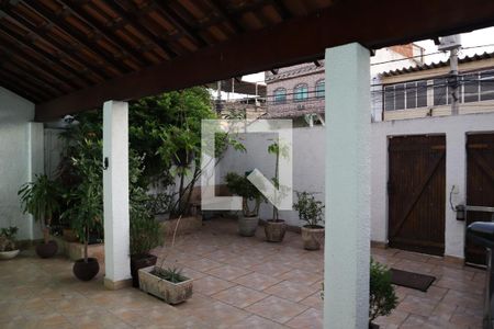 Casa à venda com 238m², 4 quartos e 4 vagasÁrea externa