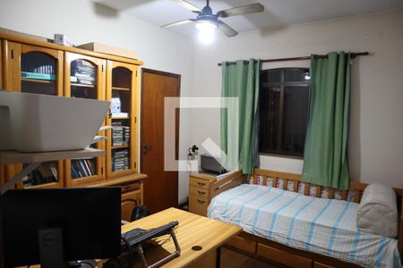 Casa à venda com 238m², 4 quartos e 4 vagasQuarto 2