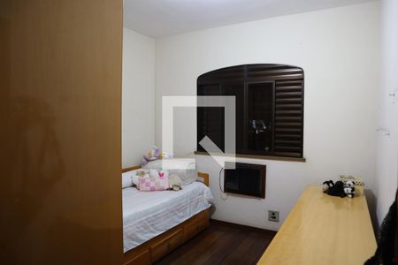Quarto 1 de casa à venda com 4 quartos, 238m² em Irajá, Rio de Janeiro