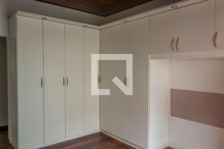 Casa de condomínio à venda com 200m², 3 quartos e 1 vagaQuarto 2 Suíte