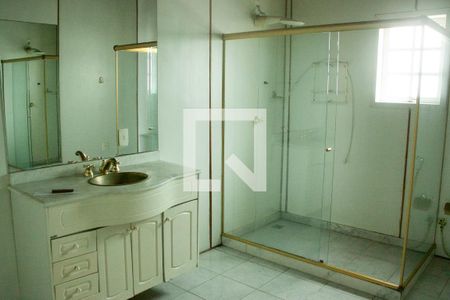 Casa de condomínio à venda com 200m², 3 quartos e 1 vagaBanheiro Quarto 3 Suíte