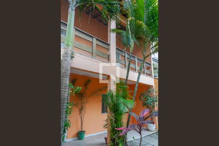 Fachada interna de casa de condomínio à venda com 3 quartos, 200m² em Itanhangá, Rio de Janeiro