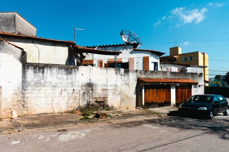 Casa para alugar com 186m², 3 quartos e 4 vagasFachada