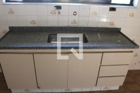 Casa para alugar com 97m², 2 quartos e 3 vagas Casa para alugar com 97m², 2 quartos e 3 vagasCozinha - Pia