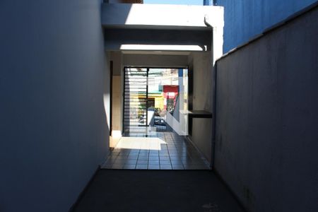 Casa para alugar com 97m², 2 quartos e 3 vagas Casa para alugar com 97m², 2 quartos e 3 vagasCorredor Externo