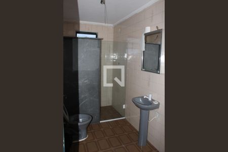 Casa para alugar com 97m², 2 quartos e 3 vagas Casa para alugar com 97m², 2 quartos e 3 vagasBanheiro
