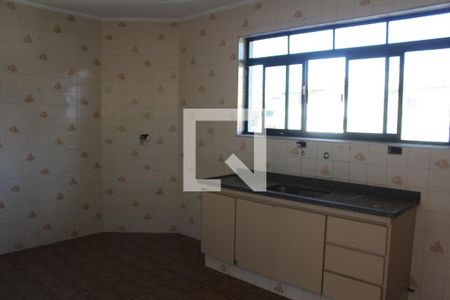 Casa para alugar com 97m², 2 quartos e 3 vagas Casa para alugar com 97m², 2 quartos e 3 vagasCozinha
