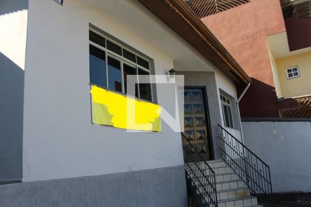 Casa para alugar com 97m², 2 quartos e 3 vagas Casa para alugar com 97m², 2 quartos e 3 vagasFachada
