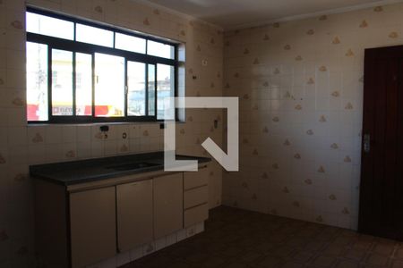 Casa para alugar com 97m², 2 quartos e 3 vagas Casa para alugar com 97m², 2 quartos e 3 vagasCozinha