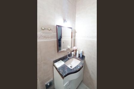 Casa à venda com 360m², 2 quartos e 3 vagasBanheiro