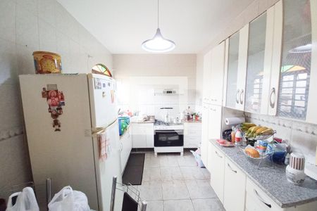 Casa à venda com 360m², 2 quartos e 3 vagasCozinha