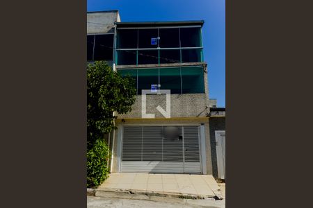 Casa para alugar com 90m², 2 quartos e 1 vagaFachada