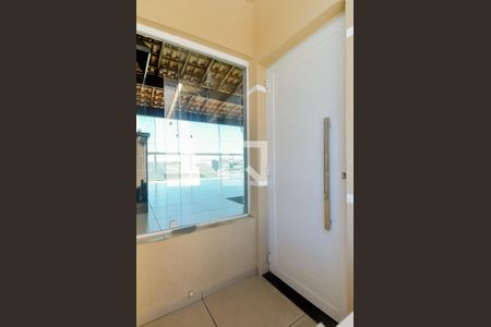 Casa para alugar com 90m², 2 quartos e 1 vagaÁrea de Entrada 
