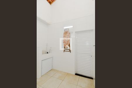 Casa para alugar com 90m², 2 quartos e 1 vagaÁrea de Serviço