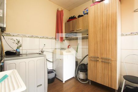 Casa à venda com 198m², 3 quartos e 3 vagasArea de serviço