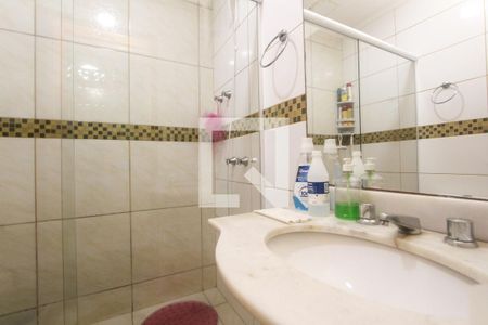 Casa à venda com 198m², 3 quartos e 3 vagasBanheiro 2