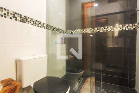 Casa à venda com 198m², 3 quartos e 3 vagasBanheiro social 1