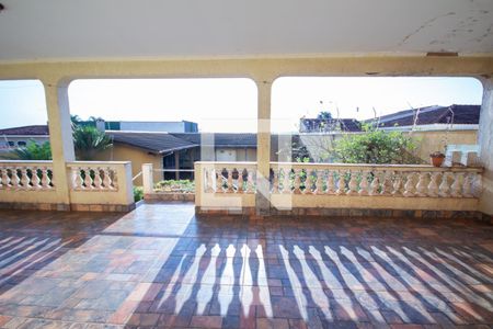 Casa para alugar com 690m², 4 quartos e 4 vagasSala de estar 1 - Sacada