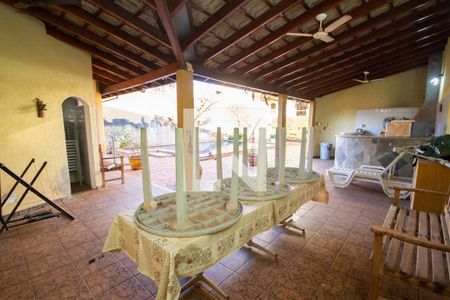 Casa para alugar com 690m², 4 quartos e 4 vagasChurrasqueira