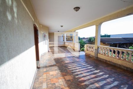 Casa para alugar com 690m², 4 quartos e 4 vagasSala de estar 1 - Sacada