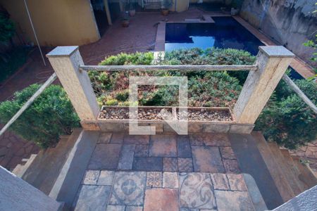 Casa para alugar com 690m², 4 quartos e 4 vagasSala de estar 1 - Sacada/escada