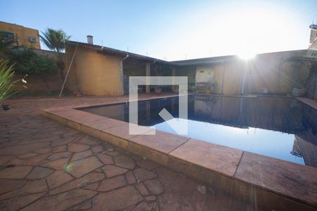 Casa para alugar com 690m², 4 quartos e 4 vagasPiscina