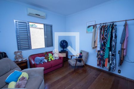 Casa para alugar com 690m², 4 quartos e 4 vagasQuarto