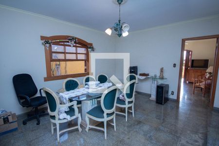 Casa para alugar com 690m², 4 quartos e 4 vagasSala de jantar