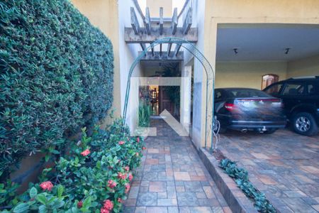 Casa para alugar com 690m², 4 quartos e 4 vagasGaragem