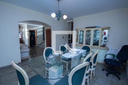 Casa para alugar com 690m², 4 quartos e 4 vagasSala de jantar