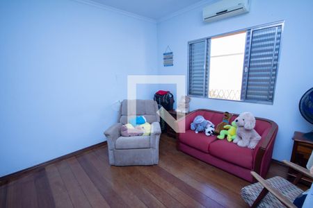 Casa para alugar com 690m², 4 quartos e 4 vagasQuarto