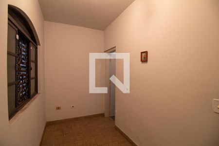 Casa à venda com 192m², 4 quartos e 1 vagaQuarto 3 Serviço - Suíte