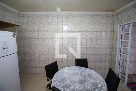 Casa à venda com 120m², 3 quartos e 2 vagasCozinha