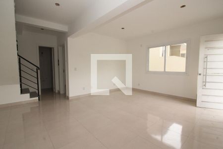 Sala de casa à venda com 3 quartos, 88m² em Espírito Santo, Porto Alegre