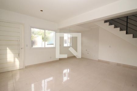 Sala de casa à venda com 3 quartos, 88m² em Espírito Santo, Porto Alegre