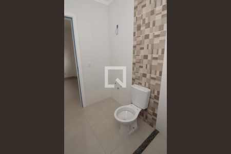 Casa à venda com 88m², 3 quartos e 2 vagasBanheiro da Suíte 2