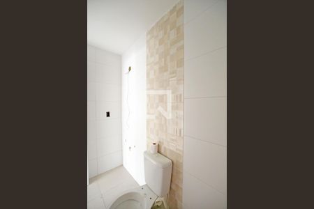 Casa à venda com 101m², 3 quartos e 2 vagasBanheiro