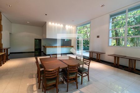 Apartamento para alugar com 201m², 4 quartos e 3 vagasÁrea comum - Salão de festas