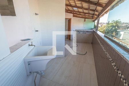Casa à venda com 275m², 3 quartos e 2 vagasÁrea de serviço
