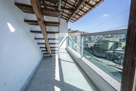 Casa à venda com 275m², 3 quartos e 2 vagasVaranda 2ª andar