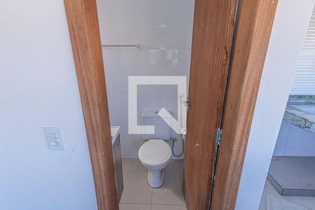 Casa à venda com 275m², 3 quartos e 2 vagasBanheiro