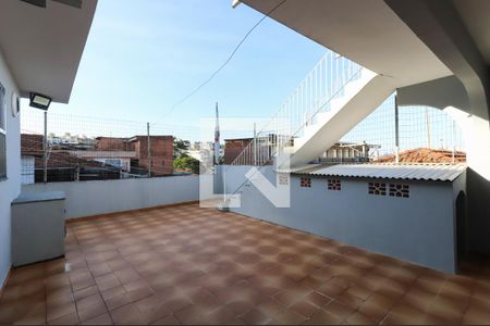Casa à venda com 219m², 2 quartos e 5 vagasQuintal