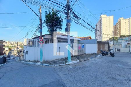 Casa à venda com 219m², 2 quartos e 5 vagasFachada