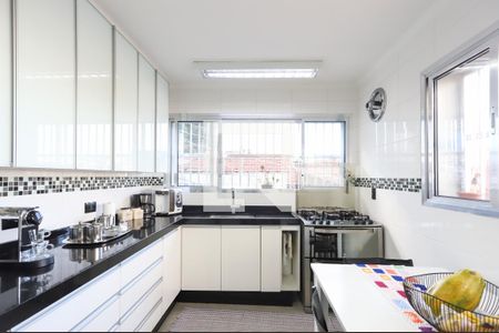 Casa à venda com 219m², 2 quartos e 5 vagasCozinha
