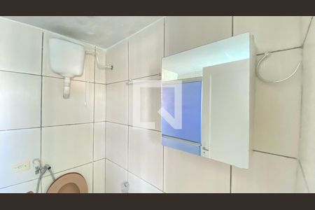 Banheiro  de casa para alugar com 1 quarto, 50m² em Parque Bristol, São Paulo